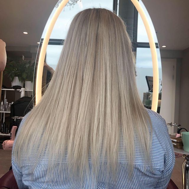 Lyst blondt hår